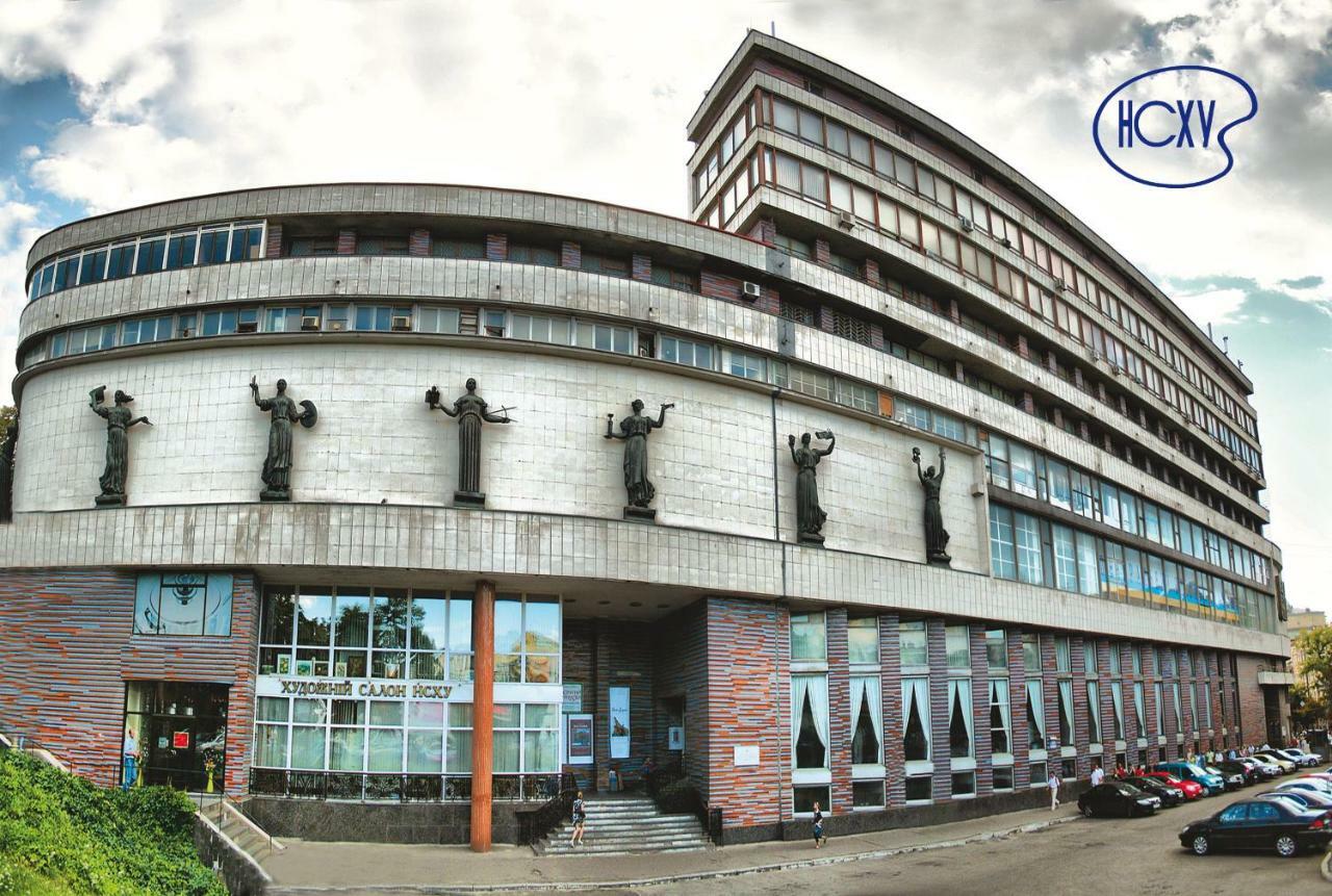 Hotel Tsentralnoho Budynku Khudozhnyka Kiev Exteriör bild